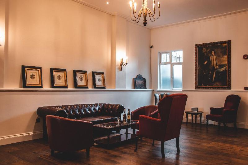 Keppels Head Hotel - Bar