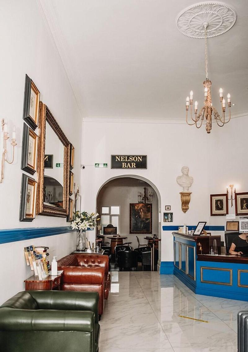 Keppels Head Hotel - Lobi