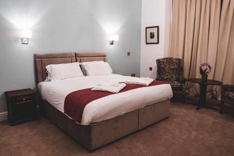 Keppels Head Hotel - Oda