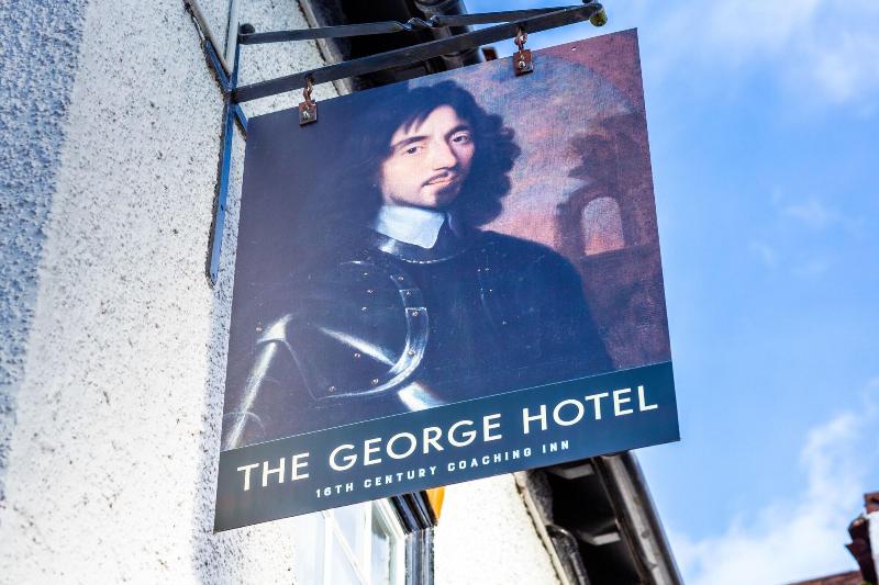 George Hotel - Genel