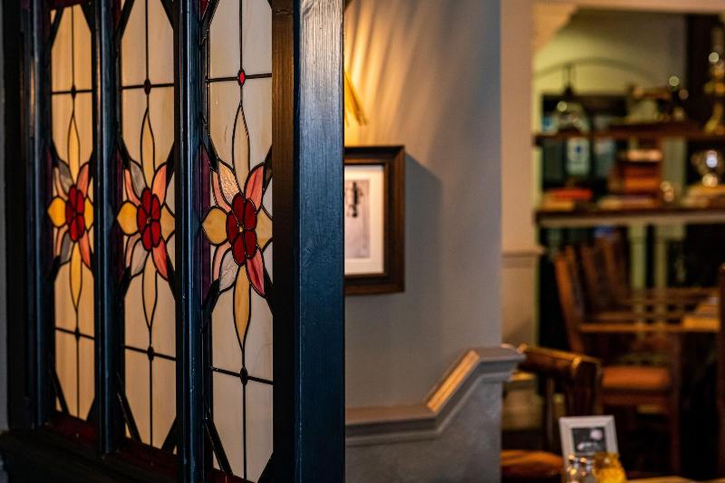 Kings Arms and Royal Hotel - Bar