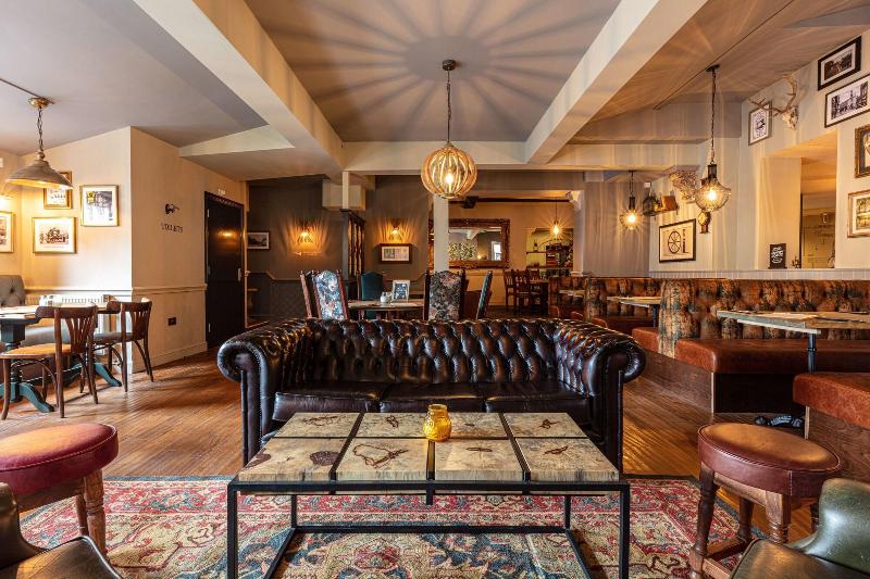 Kings Arms and Royal Hotel - Bar
