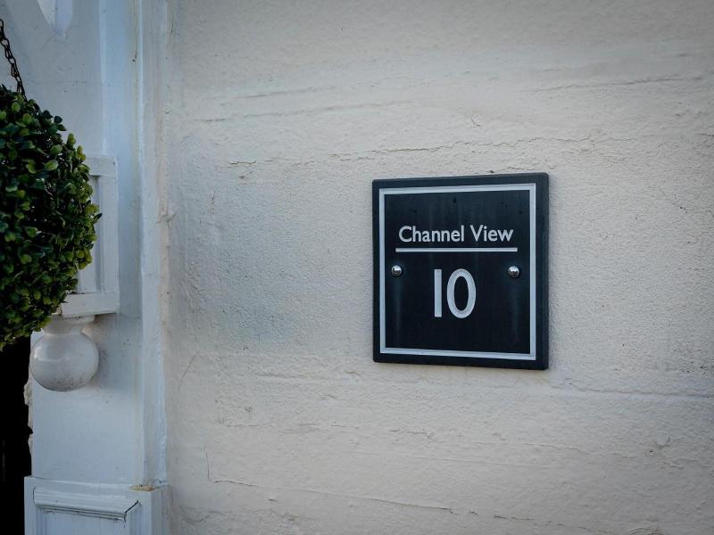 Channel View Guest House - Genel
