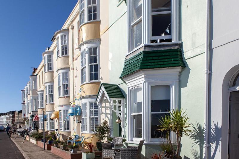 Channel View Guest House - Genel