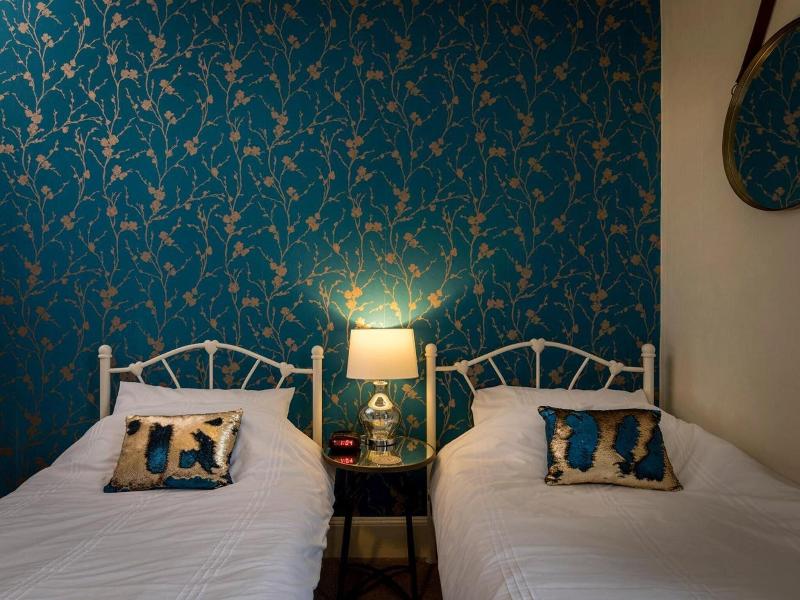 Channel View Guest House - Oda