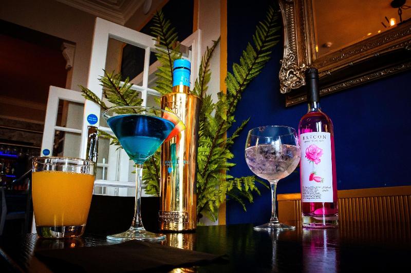Regency Royal Hotel - Bar