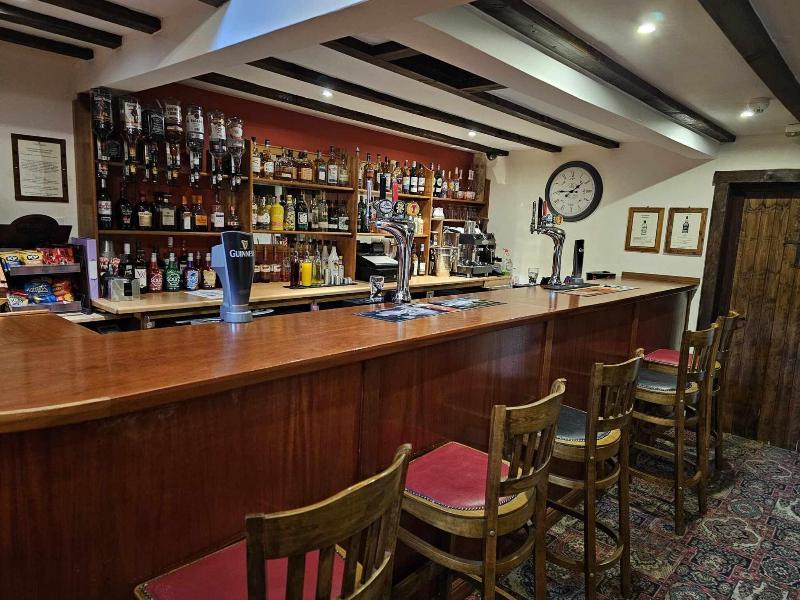 Broomhall Castle - Bar