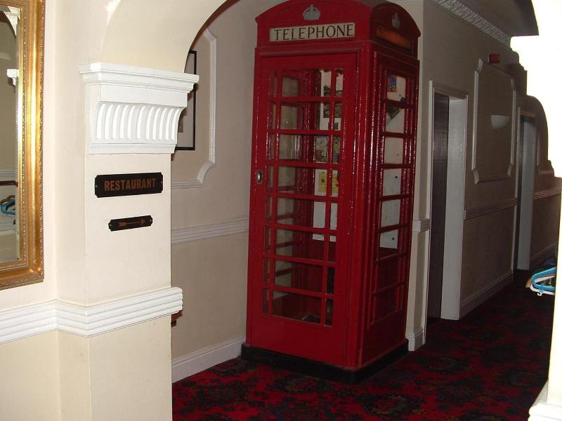 The Waverley Hotel - Lobi