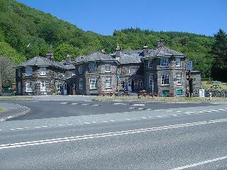 The Oakeley Arms Hotel fotoÄŸrafÄ±