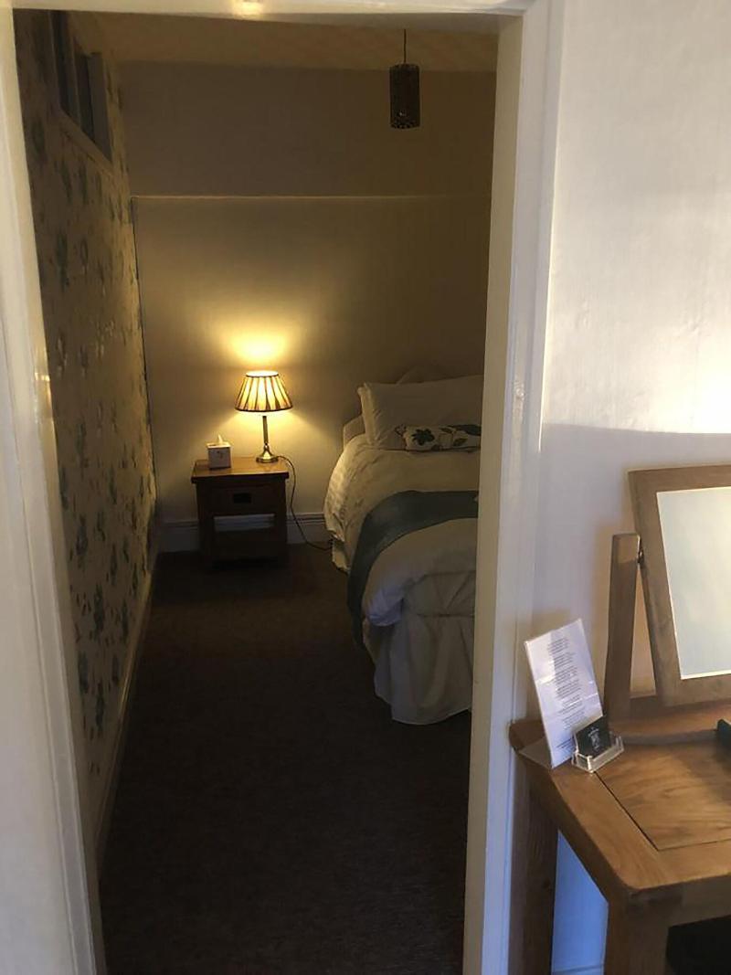 The Oakeley Arms Hotel - Oda