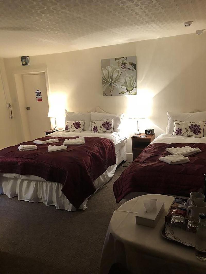 The Oakeley Arms Hotel - Oda