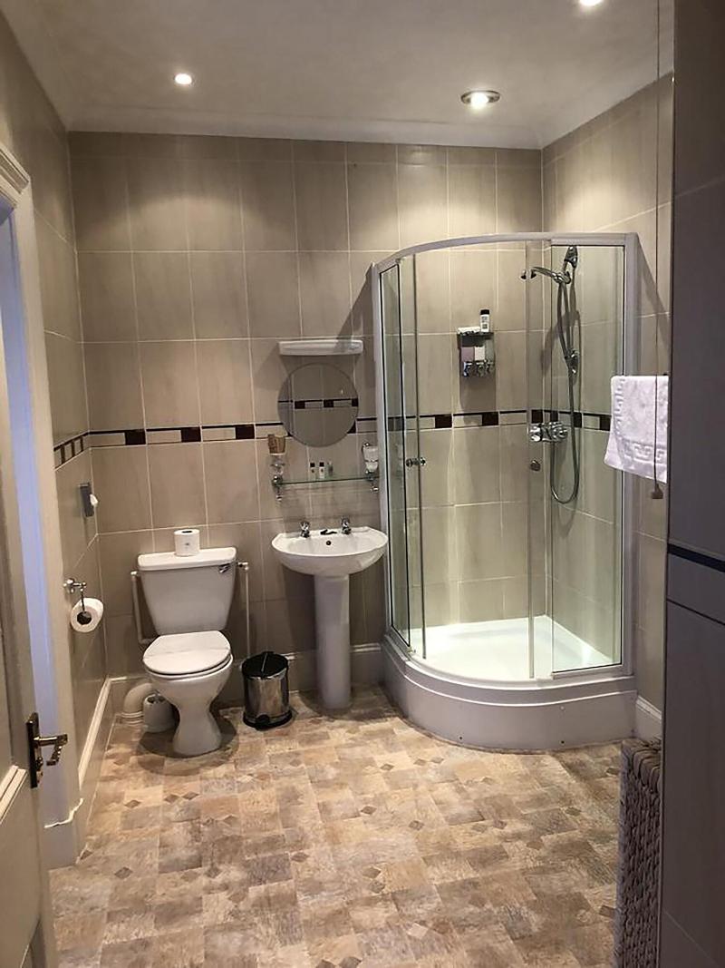 The Oakeley Arms Hotel - Oda