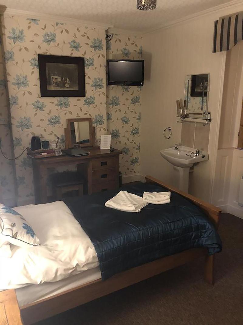 The Oakeley Arms Hotel - Oda