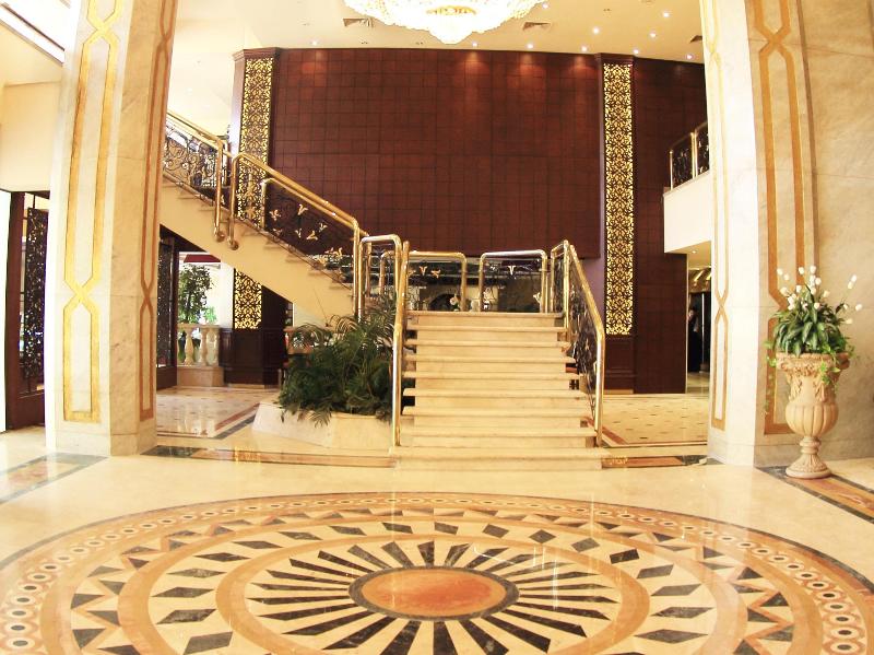 Pyramisa Suites Hotel Cairo - Lobi
