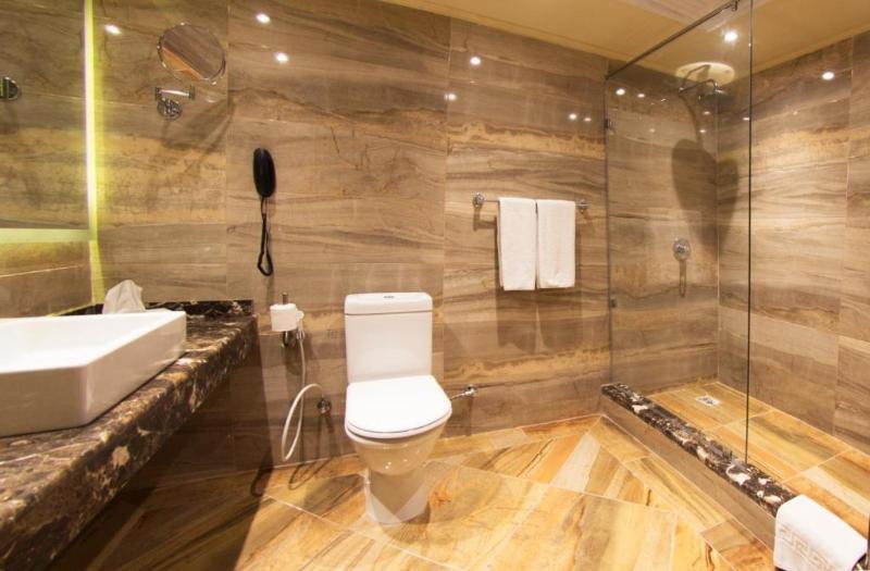 Pyramisa Suites Hotel Cairo - Oda