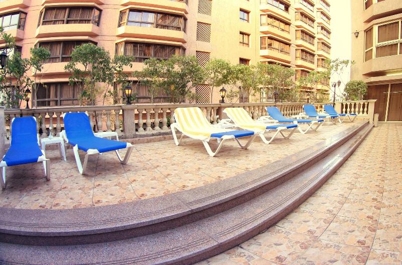 Pyramisa Suites Hotel Cairo - Havuz