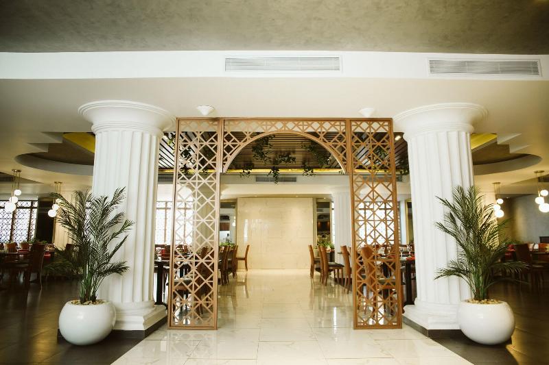 Pyramisa Suites Hotel Cairo - Restoran
