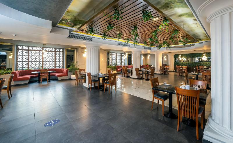 Pyramisa Suites Hotel Cairo - Restoran