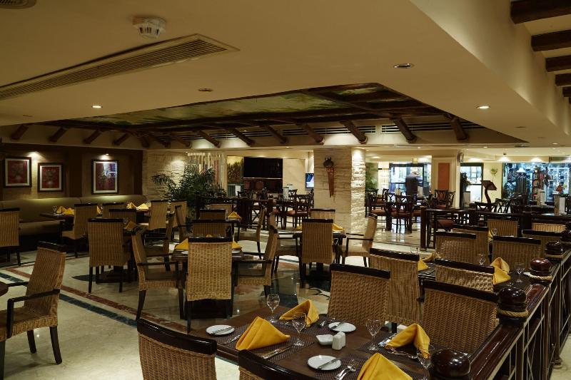 Pyramisa Suites Hotel Cairo - Restoran