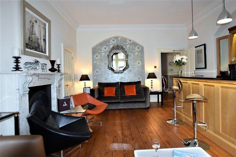 Salisbury House Hotel - Lobi