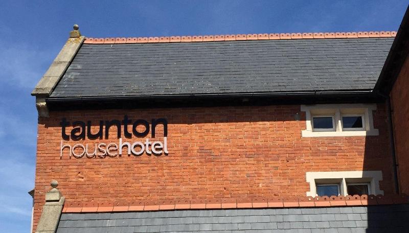 Salisbury House Hotel - Genel