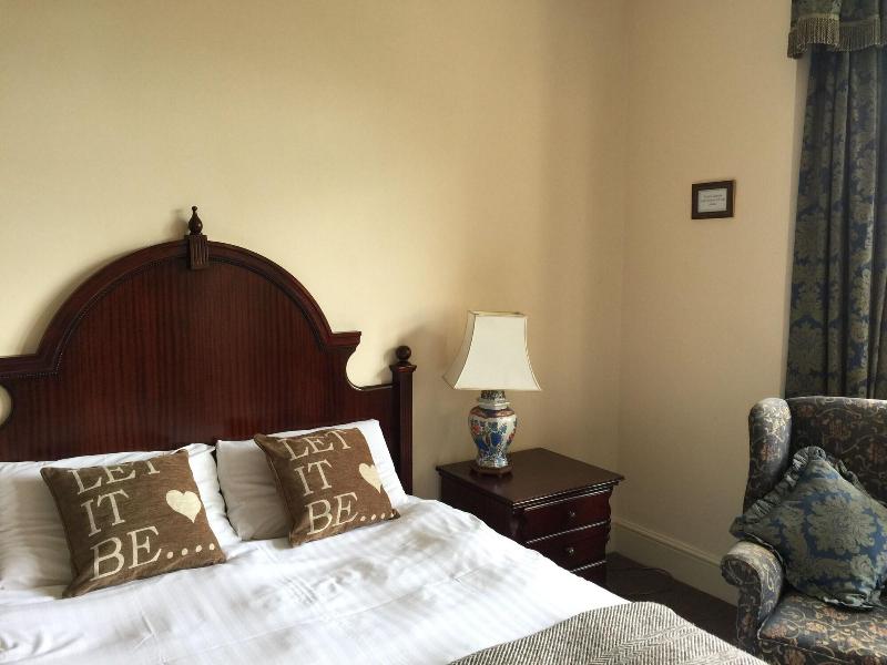 Salisbury House Hotel - Oda