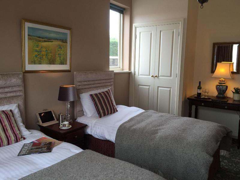 Salisbury House Hotel - Oda