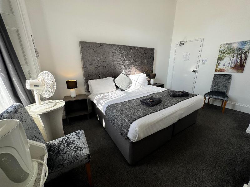 The Jubilee Hotel West - Oda