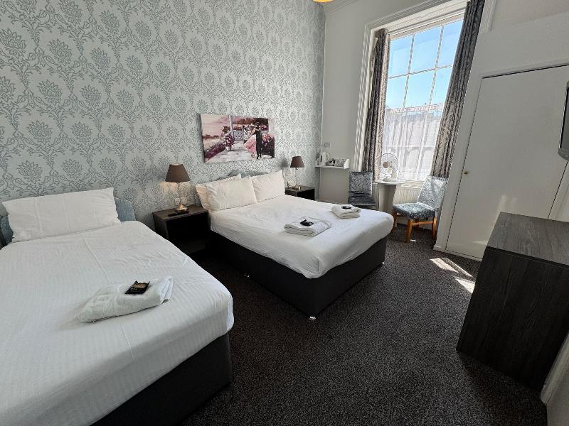 The Jubilee Hotel West - Oda