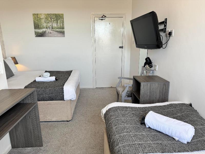 The Jubilee Hotel West - Oda