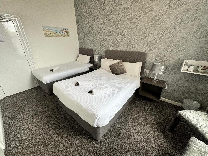 The Jubilee Hotel West - Oda