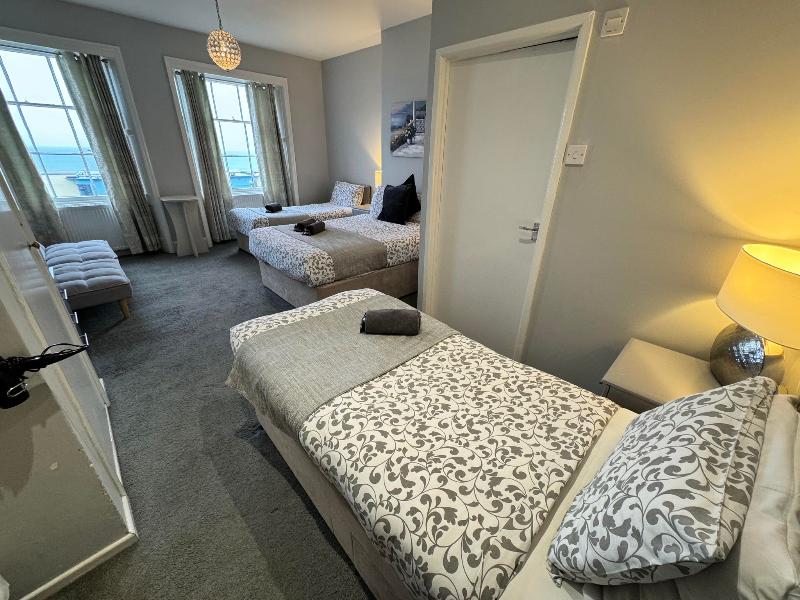 The Jubilee Hotel West - Oda