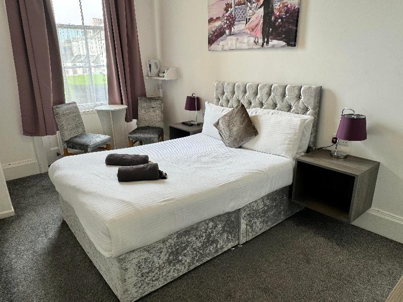 The Jubilee Hotel West - Oda