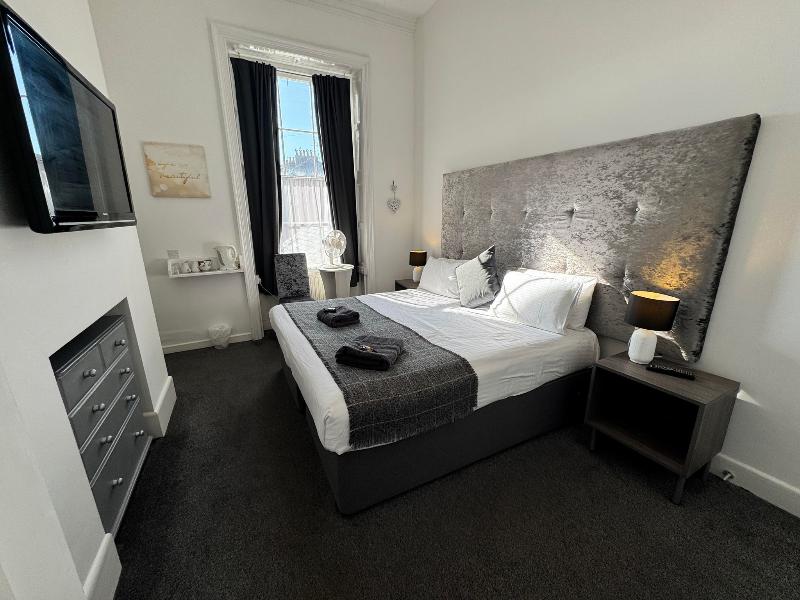 The Jubilee Hotel West - Oda