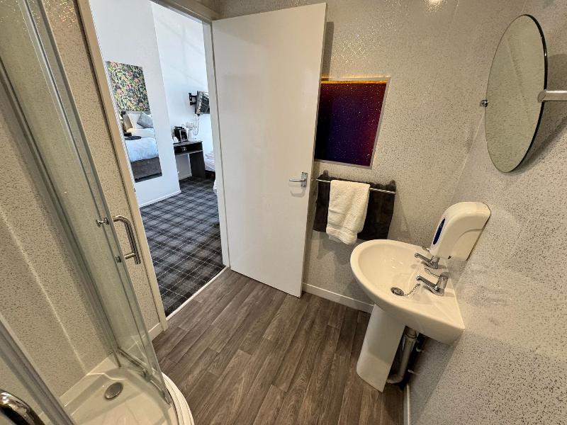 The Jubilee Hotel West - Oda