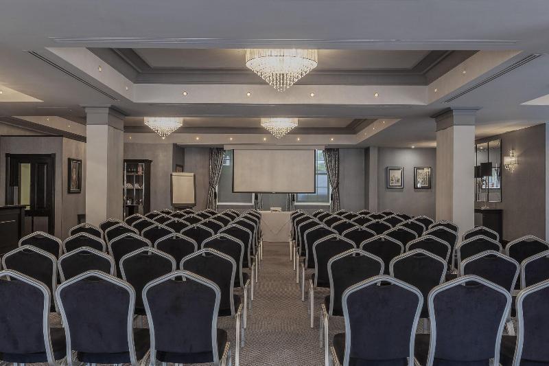 Orsett Hall Hotel and Conference Centre - Toplantı