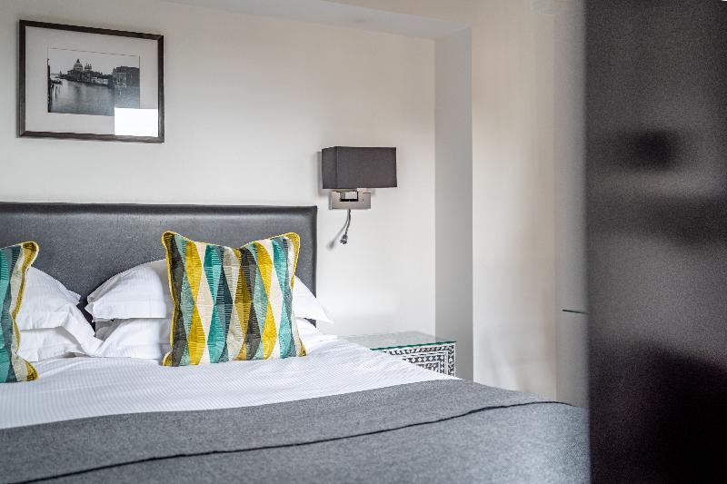 Strozzi Palace Luxury Boutique Suites - Oda