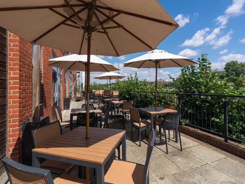 B&B HOTEL Ipswich - Teras