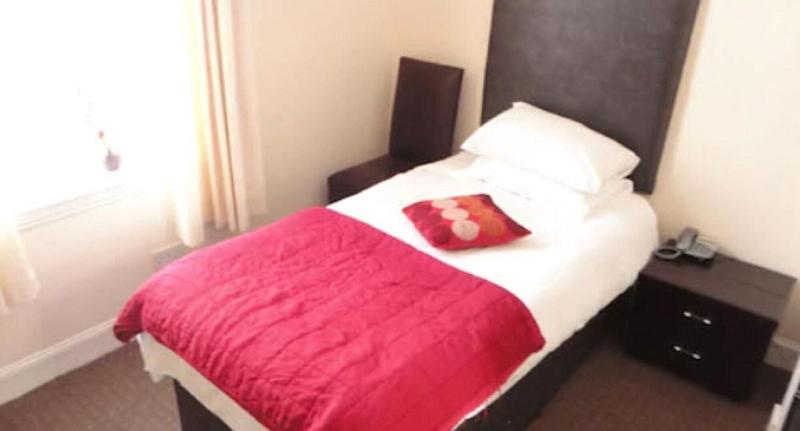 Sandyford Hotel - Oda