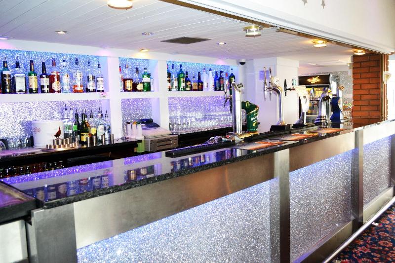 Lyndene Hotel - Bar
