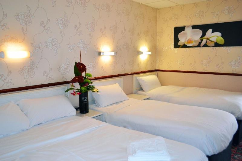 Lyndene Hotel - Oda