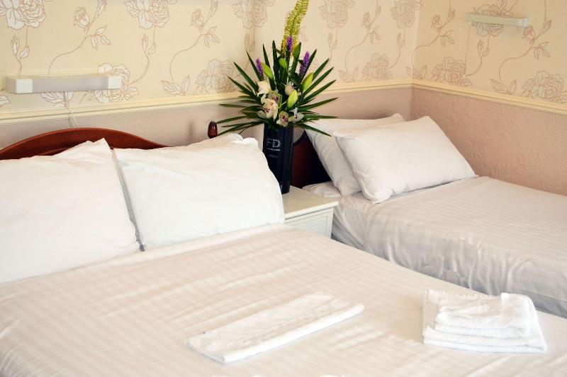 Lyndene Hotel - Oda