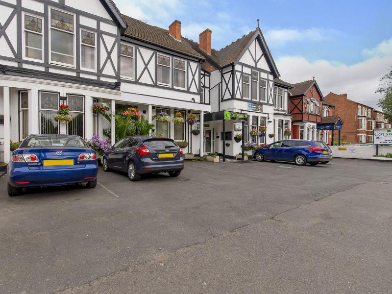 Cotswold Hotel - Genel