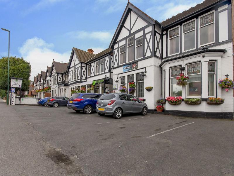 Cotswold Hotel - Genel