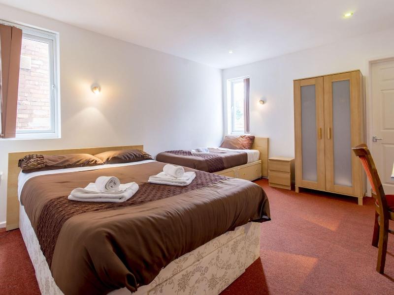 Cotswold Hotel - Oda