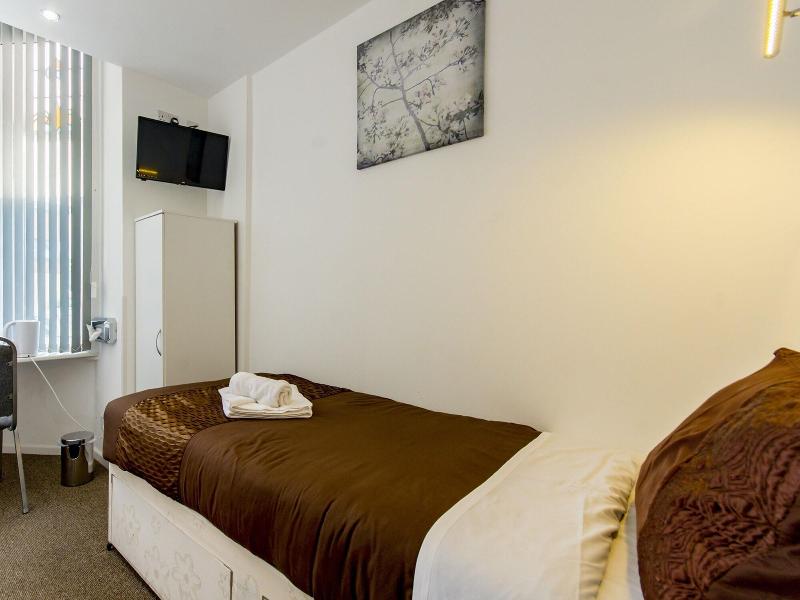 Cotswold Hotel - Oda