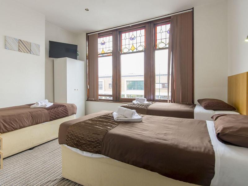 Cotswold Hotel - Oda