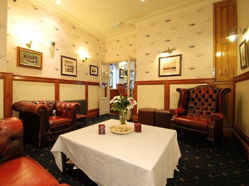 The Gladstone - Bar