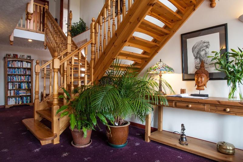 Dunhallin House - Lobi
