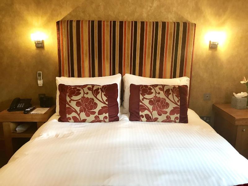 Ennios Boutique Hotel Rooms - Oda